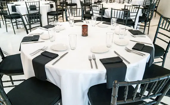 Round table wedding setup